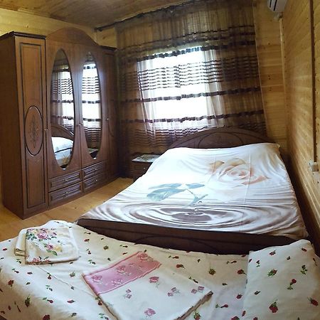 U Iriny Hotel Піцунда Екстер'єр фото