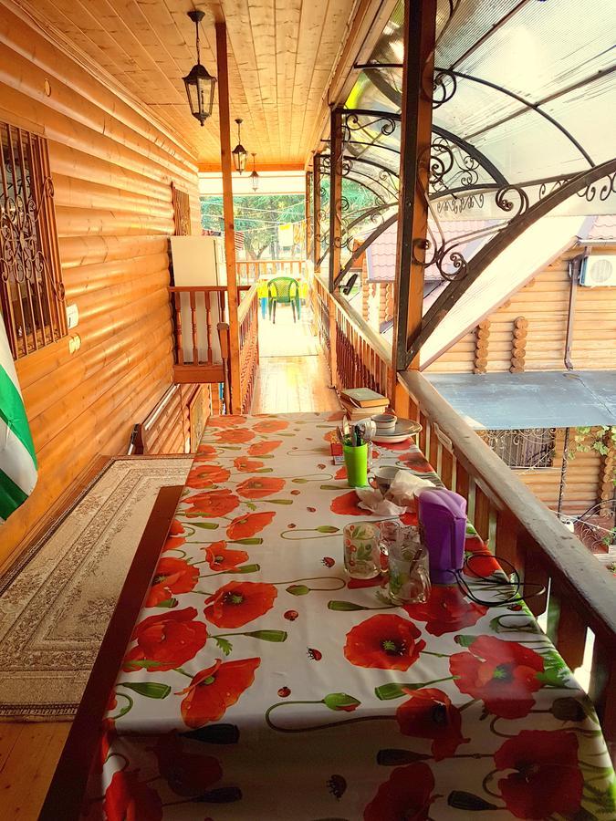 U Iriny Hotel Піцунда Екстер'єр фото