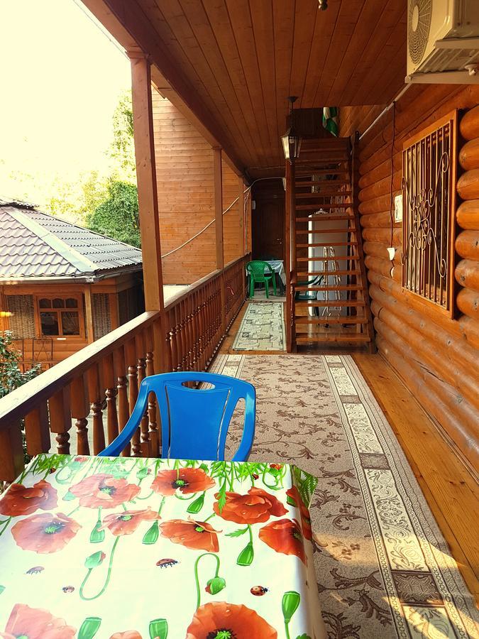 U Iriny Hotel Піцунда Екстер'єр фото