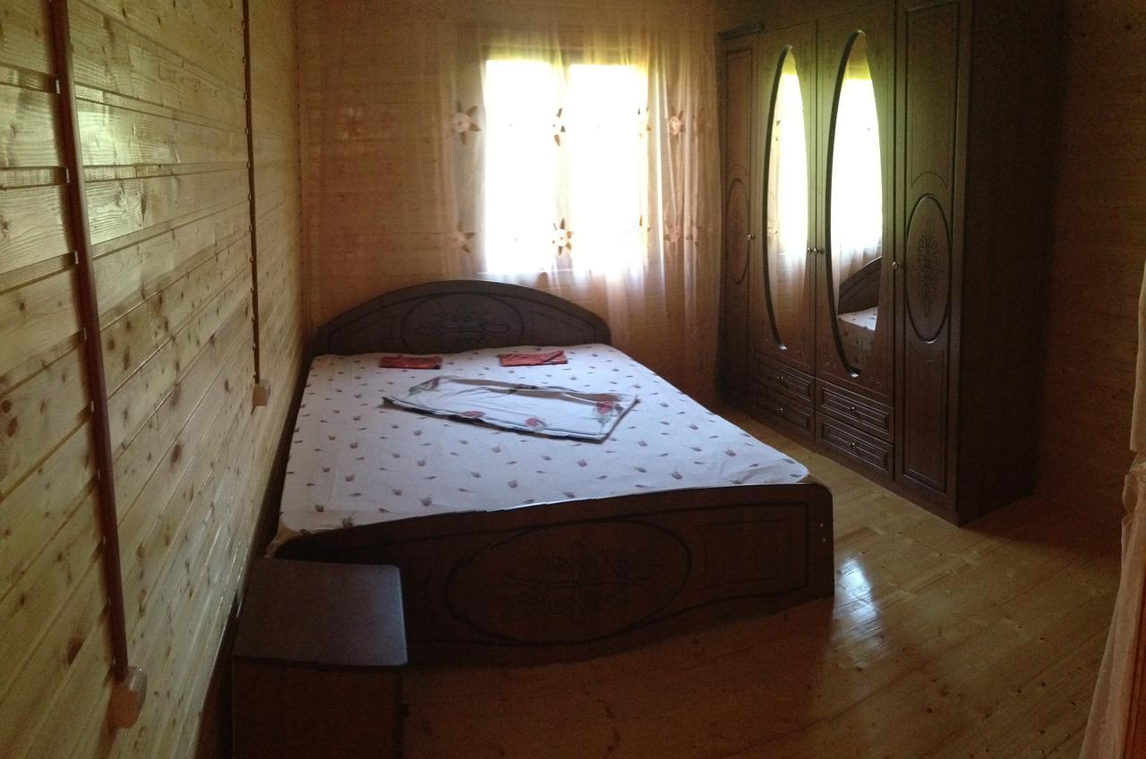 U Iriny Hotel Піцунда Екстер'єр фото