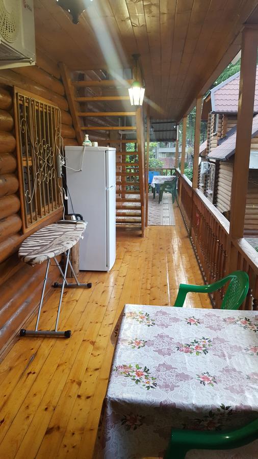 U Iriny Hotel Піцунда Екстер'єр фото