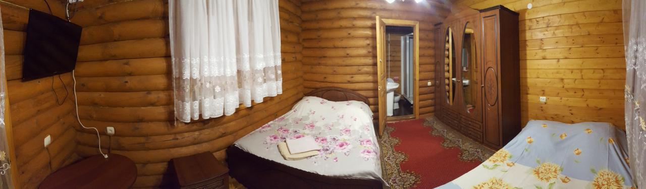 U Iriny Hotel Піцунда Екстер'єр фото