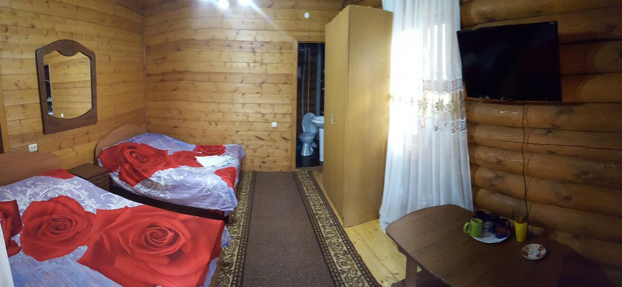 U Iriny Hotel Піцунда Екстер'єр фото