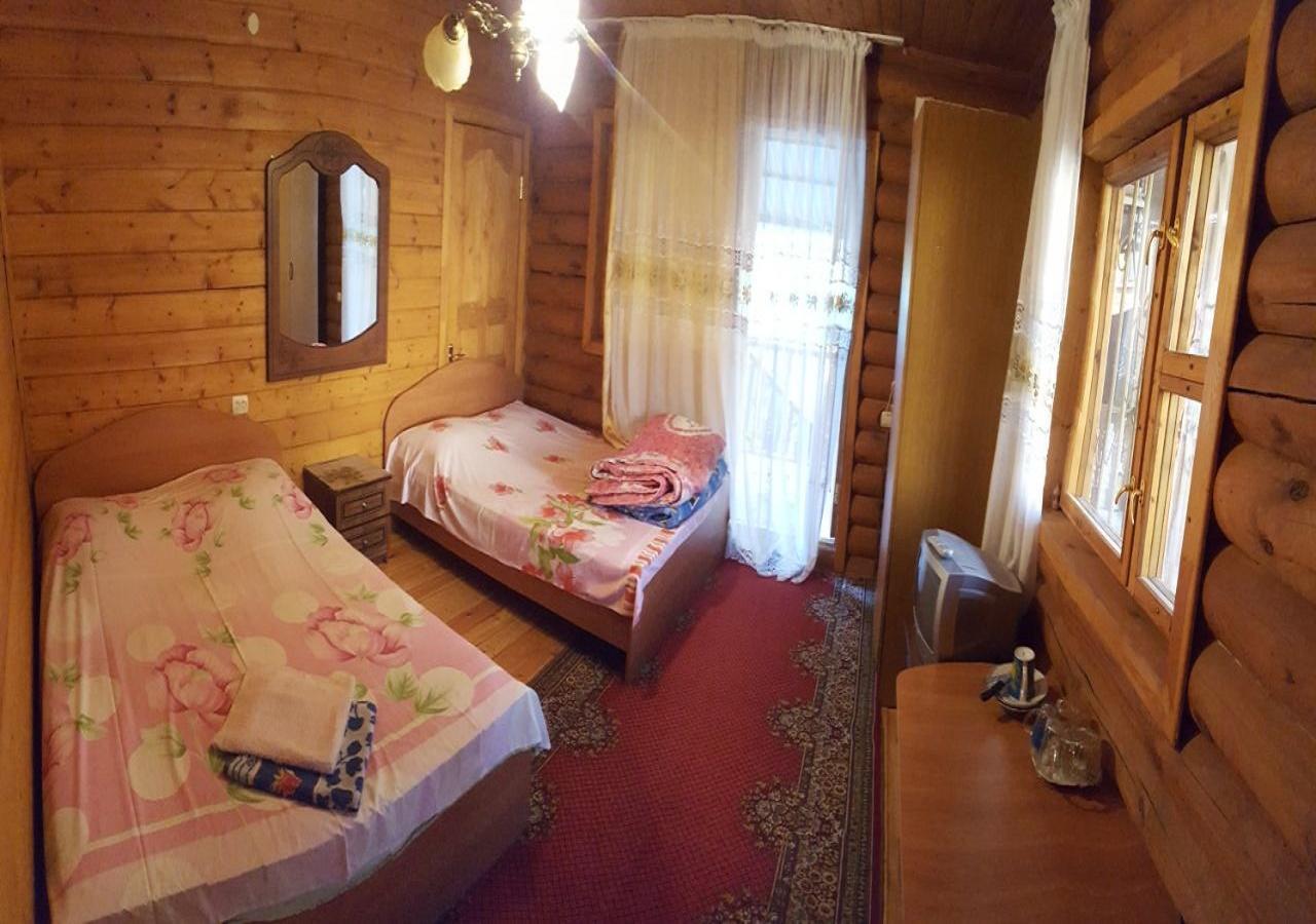 U Iriny Hotel Піцунда Екстер'єр фото